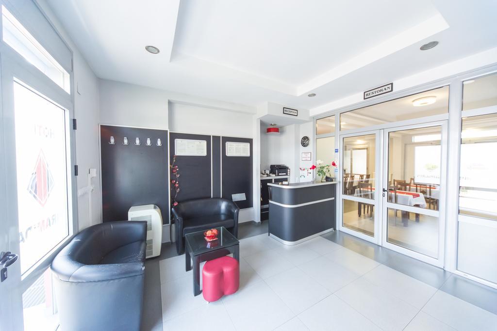 Hotel Piramida Подгориця Екстер'єр фото