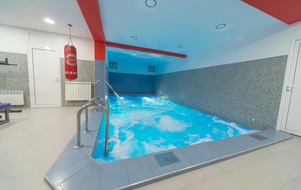 Hotel Piramida Подгориця Екстер'єр фото